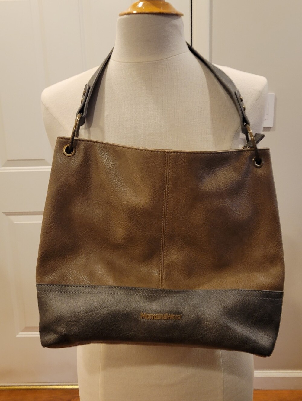 🫎EUC~Montana West Brown Two-Tone Shoulder Bag